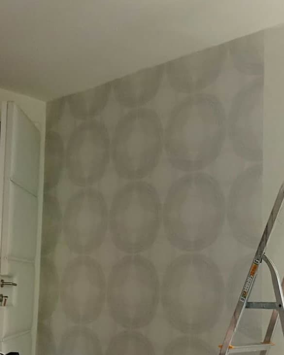 Lepljenje tapeta na Vracaru