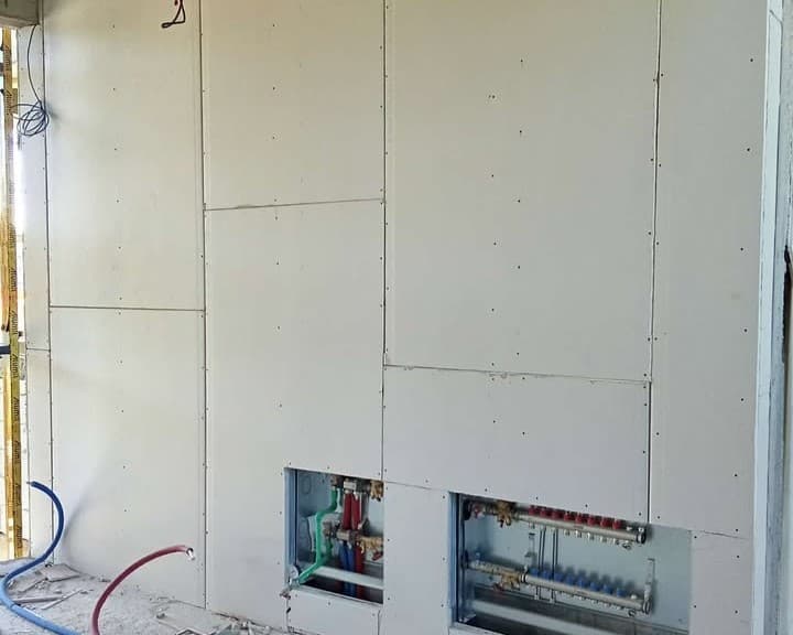 Zid od gipsa za instalacije na Neimaru